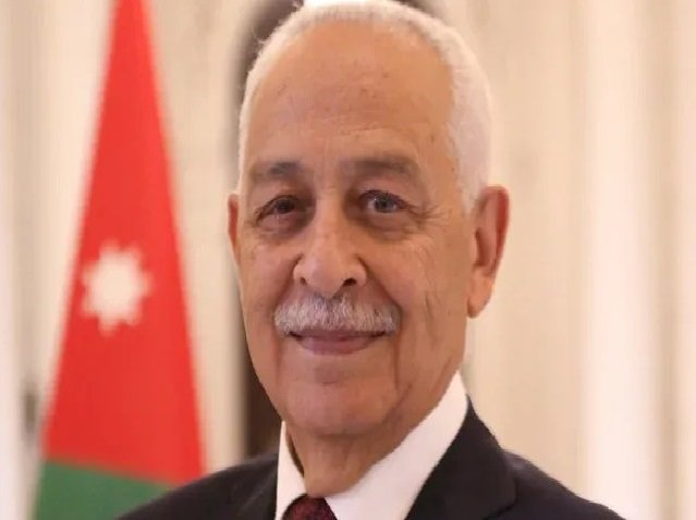 العيسوي “حطّم أرقاماً قياسية”.. بـ”باب مفتوح” في الليل والنهار