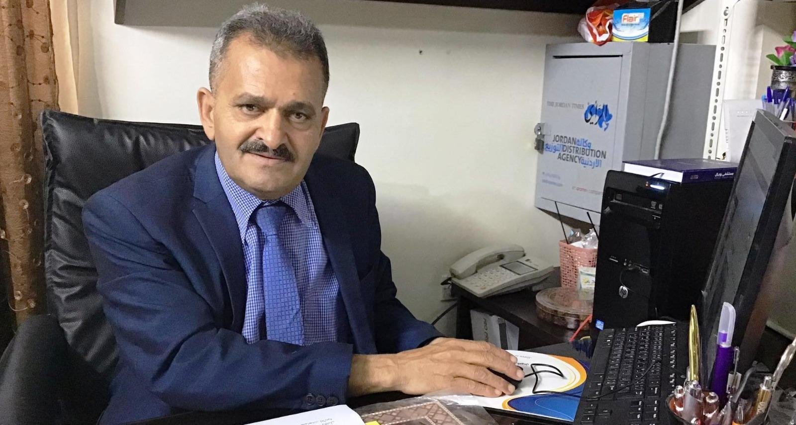 لا تنسوا الفضل بينكم “:عزمي محافظة” رسالته التواضع والانسانية .