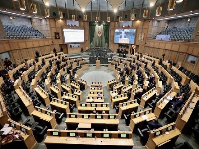 مالية النواب تناقش مخالفات البلديات في تقرير ديوان المحاسبة