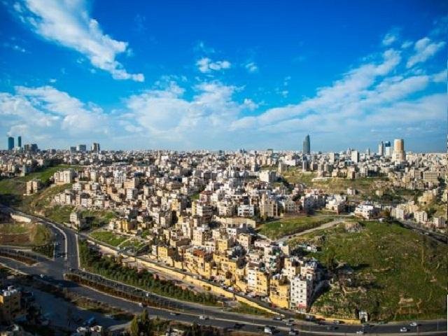 ارتفاع على درجات الحرارة وأجواء لطيفة الجمعة