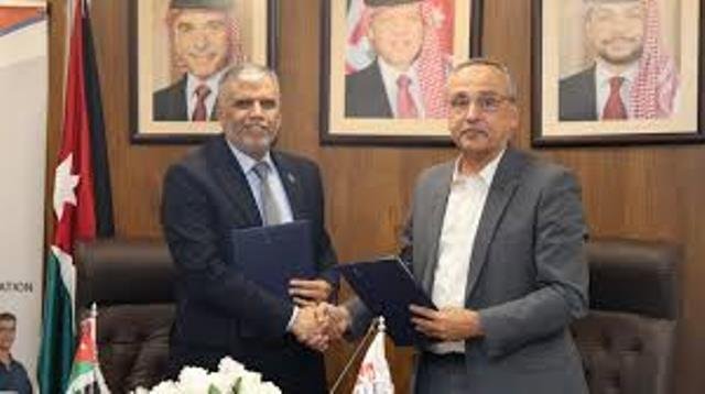 “التدريب المهني” و”المصادر الحديثة” توقعان مذكرة لتعزيز فرص التوظيف